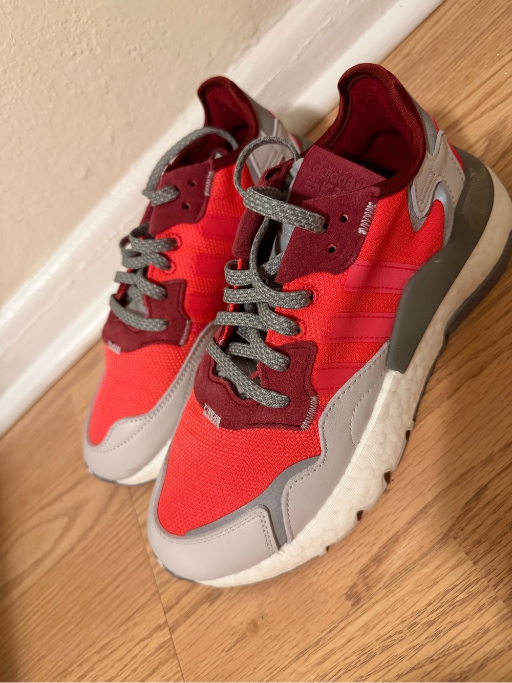 adidas nite joggers sneakers NEW size 7 -38.5-